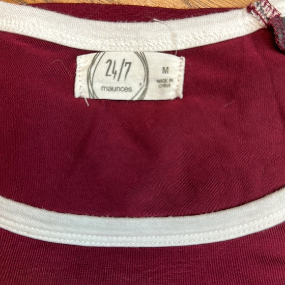 Maurice’s short sleeve 24/7 top. Size medium - Picture 4 of 4
